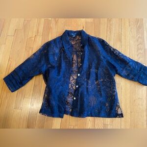Like new floral lace see through button top.
